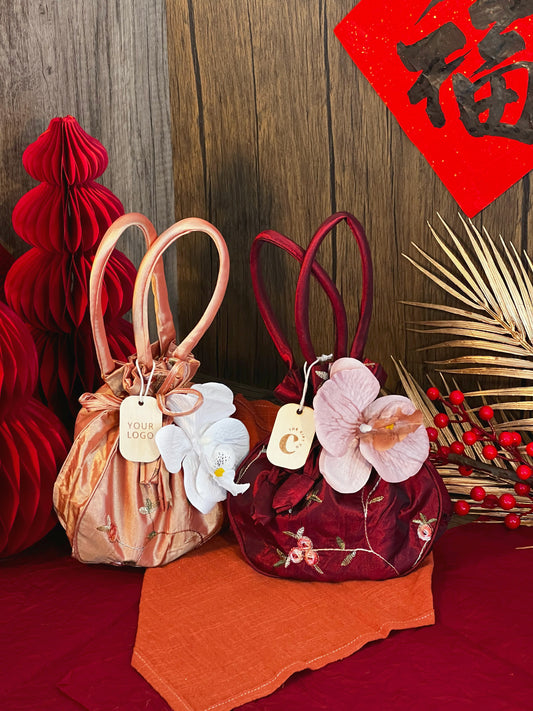 The Prosperity Bag 画蛇添福包