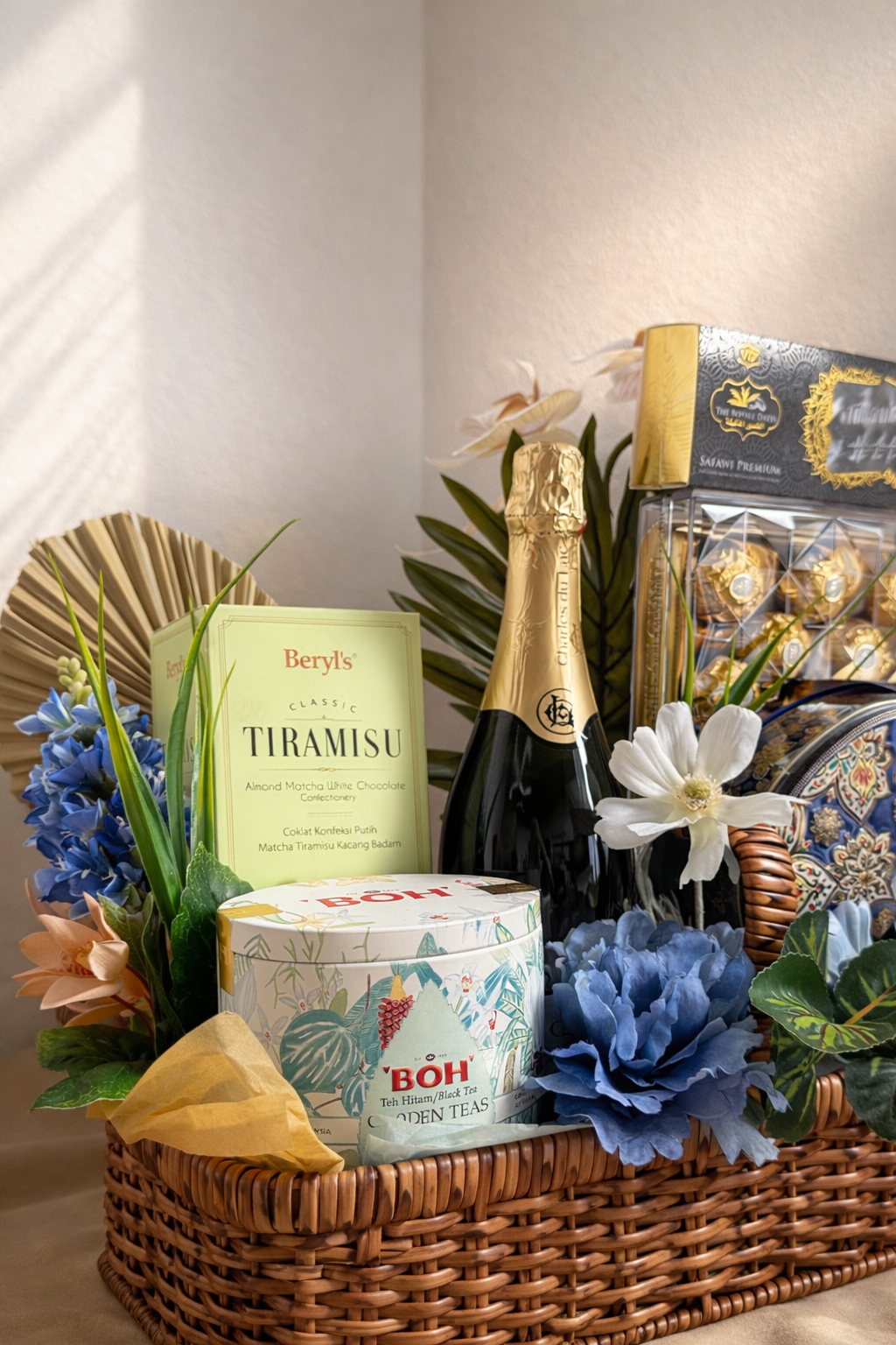 Premium Signature Basket